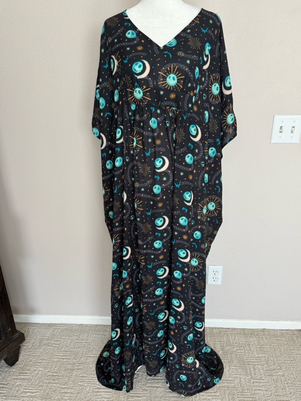 Unique Vintage X Disney- nightmare before Christmas Kaftan.